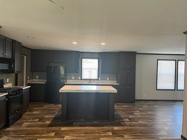 2nd image of 17111 Hall Rd #592