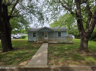 1011 Bon St, Lenoir City, TN 37771