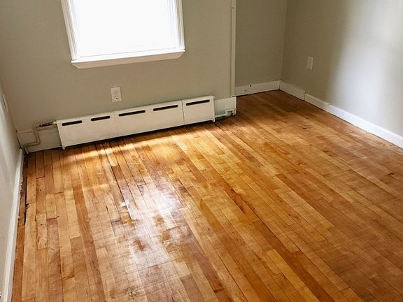 4th image of 899 S 19th St Floor 2