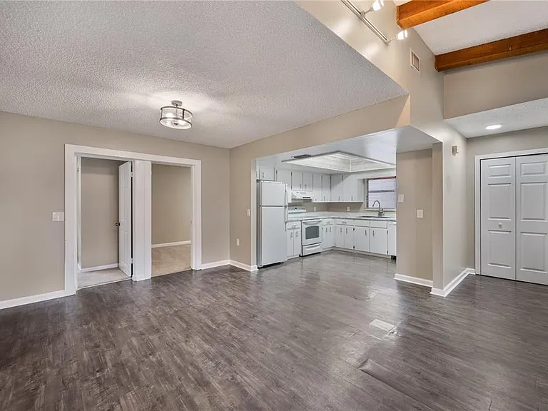 5513 Karan Ct — Photo 8