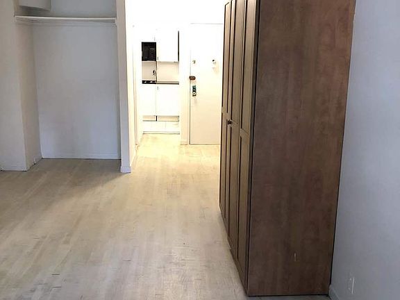 3rd image of 311 E 84th St APT 5D