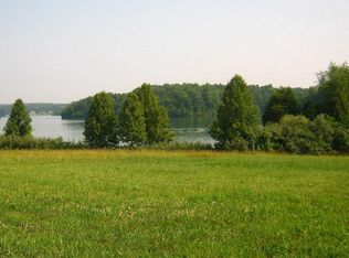 260 Bay Pointe Dr, Vonore, TN 37885