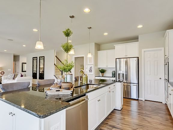 Large island for meal prep