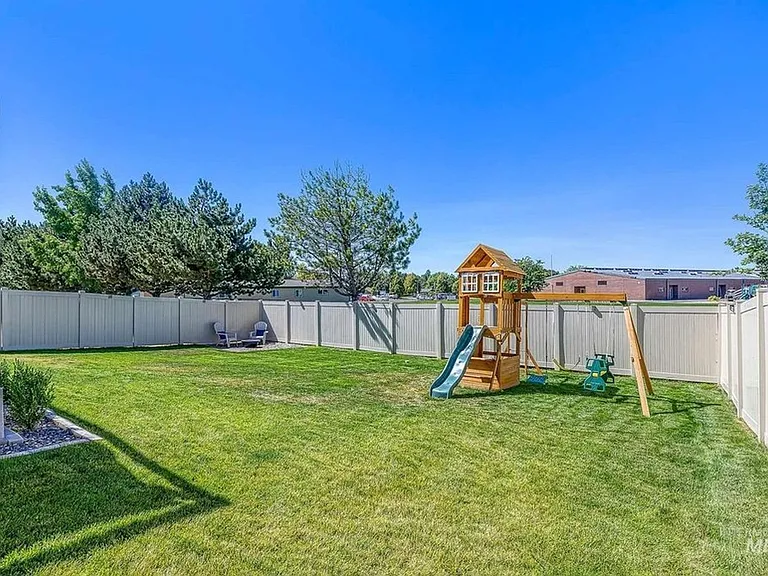 733 S Flintstone Ave — Photo 27