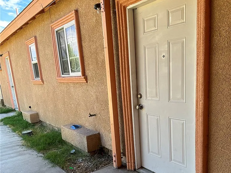 1314 E Laurelwood Dr — Photo 77