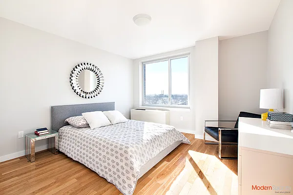 Rented by Modern Spaces | media 15