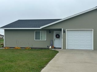 721A Westland Ln, New London, MN 56273