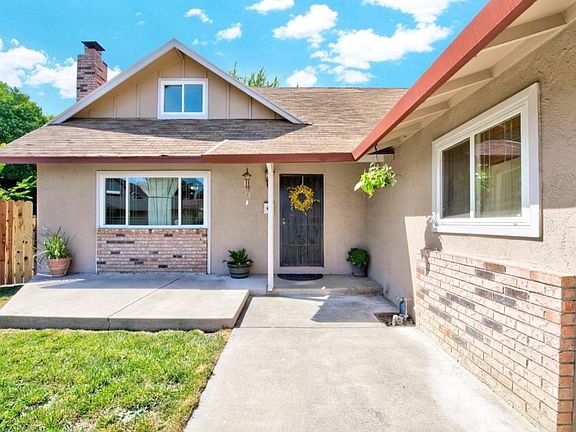 4th image of 100 Arrowhead Dr