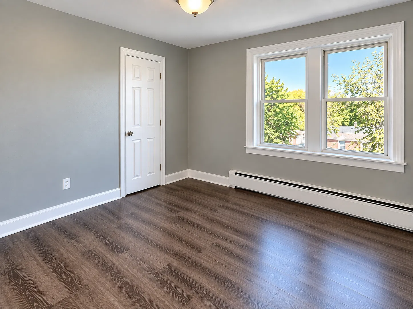 887 Prospect Ave — Photo 3