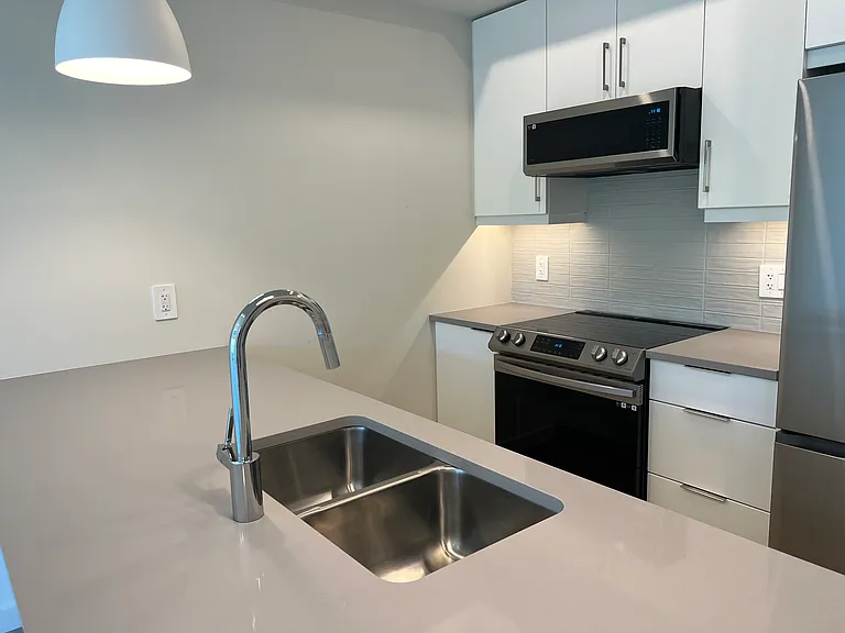 801 Island Hwy #409 — Photo 9