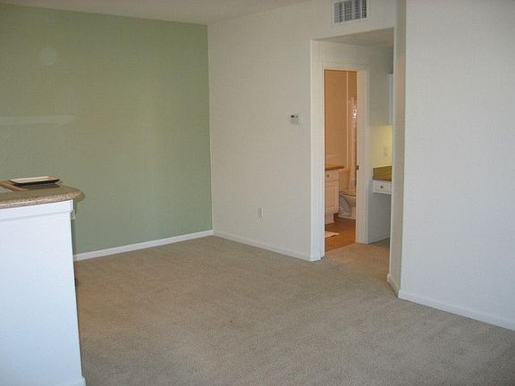 5th image of 2575 Fenton Pkwy APT 309
