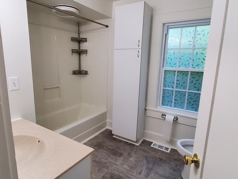 Full Bath