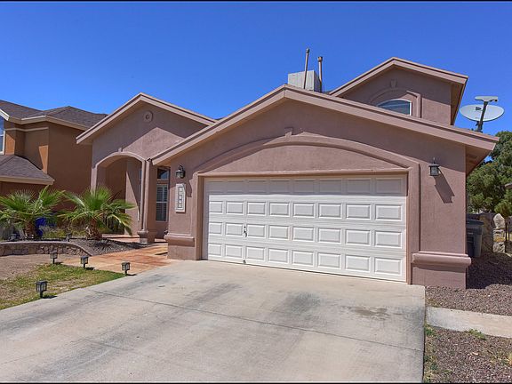 3rd image of 12379 Paseo Nuevo Dr