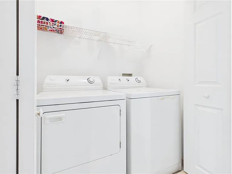 505 S Tampania Ave #7 — Photo 19