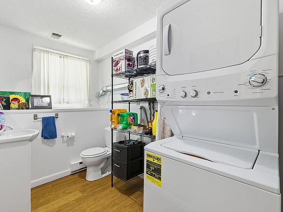 5th image of 21 Cobb St #B