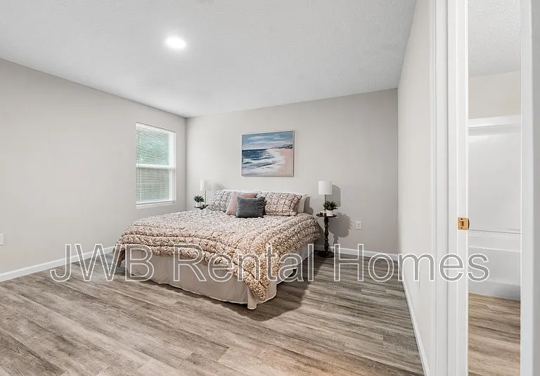8704 7th Ave — Photo 14