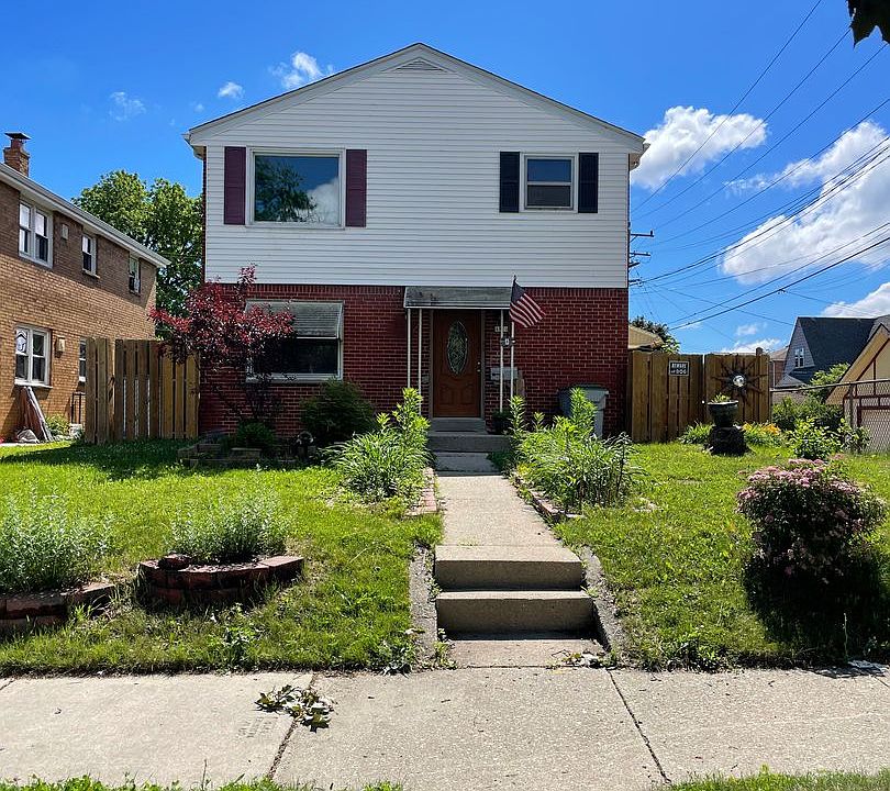 1st image of 4820 N 91st St