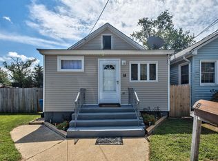 18 Taylor Ave, Middletown, NJ 07748