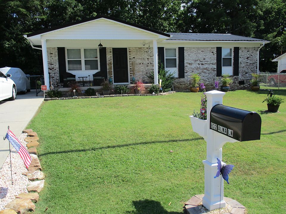 Curb Appeal we have! 