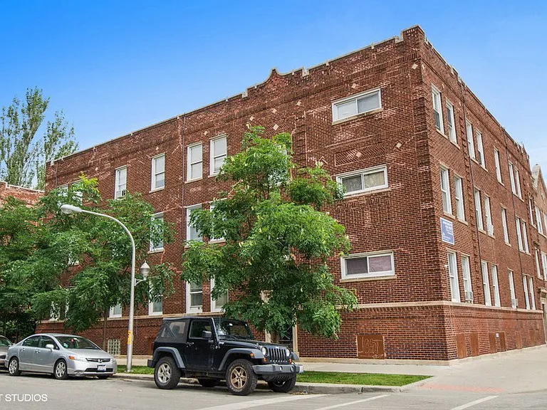 2918 W. North Ave. / 1603-17 N. Richmond St. — Photo 1