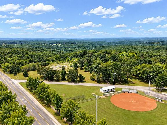 4th image of 62 Old Cuba Rd