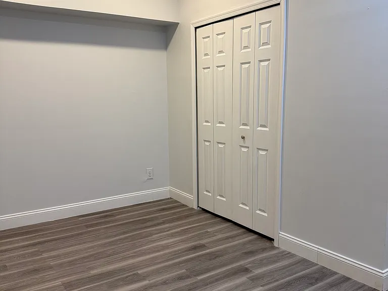703 W Huntingdon St #2 — Photo 4