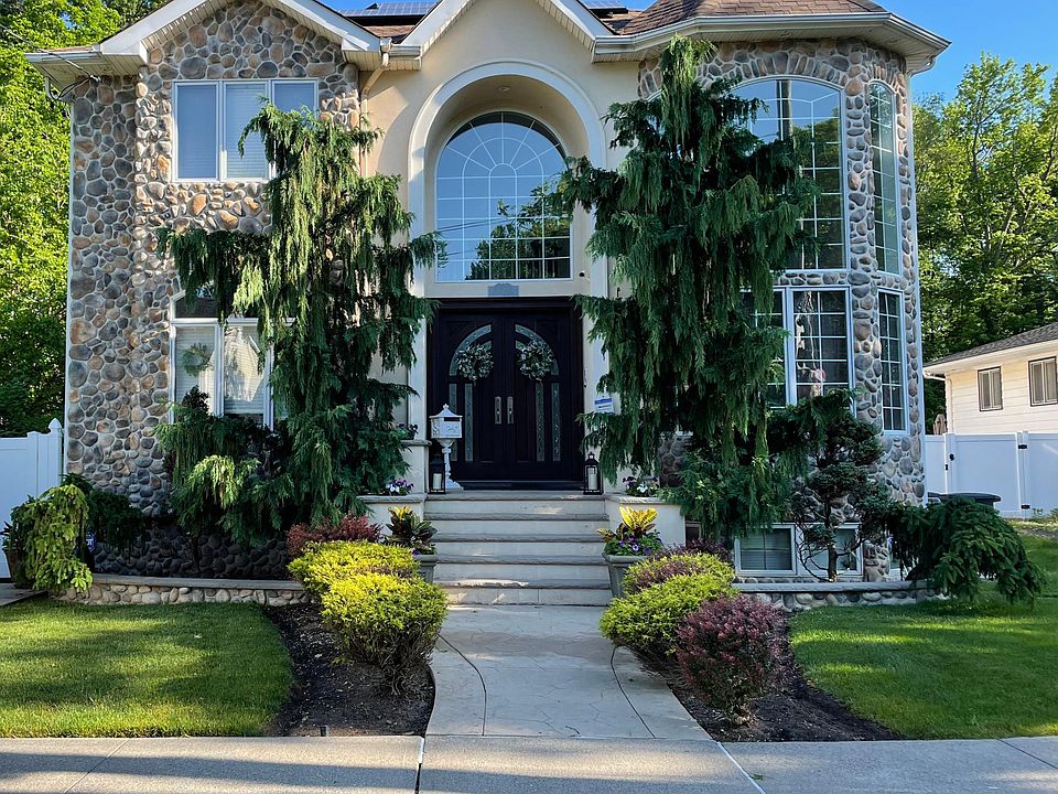 1st image of 41 Sherwood Ave
