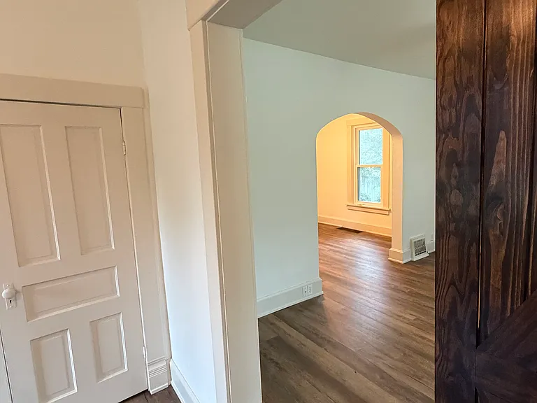 652 N Oak St #1 — Photo 16