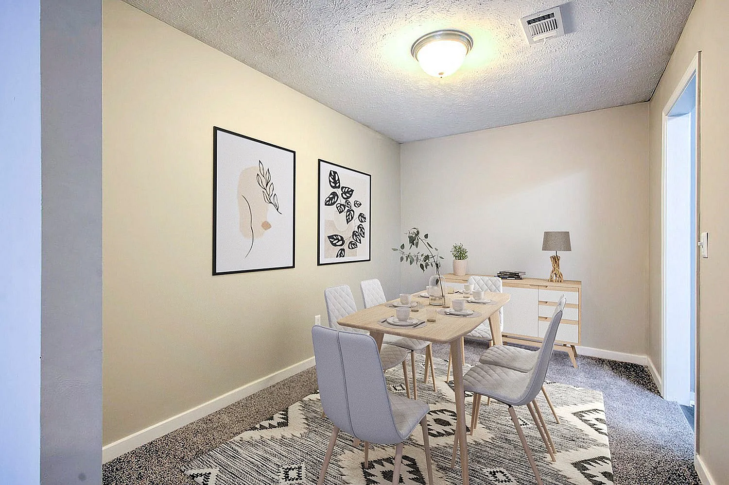 Cambridge Apartments — Photo 4