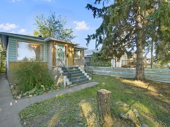 12126 57th St NW, Edmonton, AB T5W 3W1