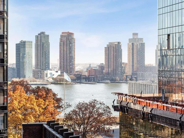 333 East 46th Street image 1 of 6