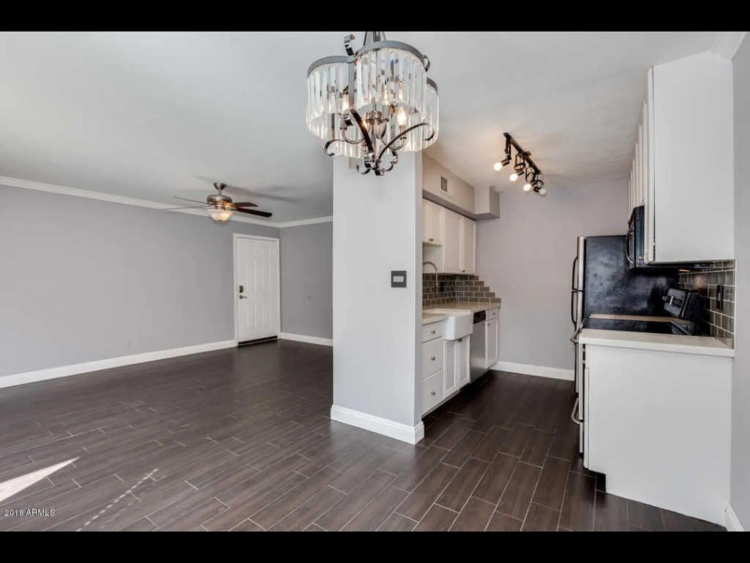 2 bed, 955 sqft, $1,900 — Photo 4