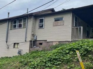 49 Cemetery Hill Rd #B, Pecks Mill, WV 25547