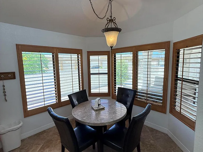 375 London Bridge Rd #35 — Photo 14
