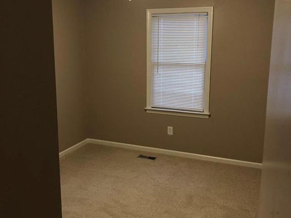 4th image of 100 E2 David Dr
