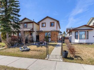 4811 E 60th St NE, Calgary, AB T1Y 5B8