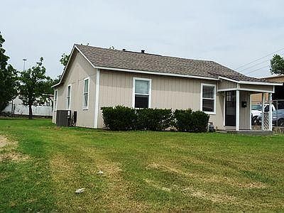 1st image of 2105 Delante St