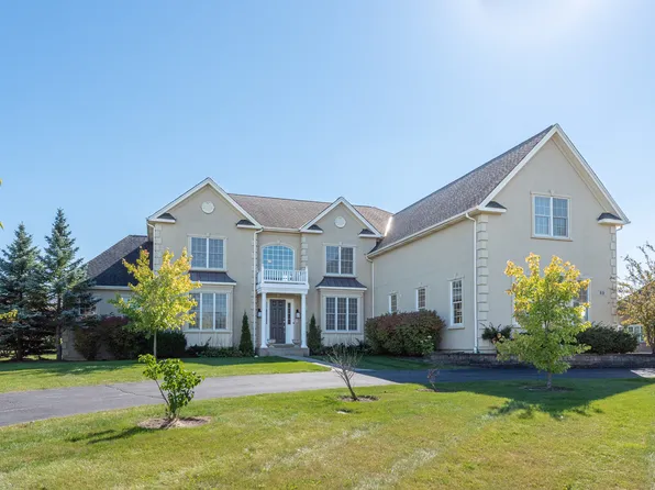 23 Wood Oaks Dr, South Barrington, IL 60010