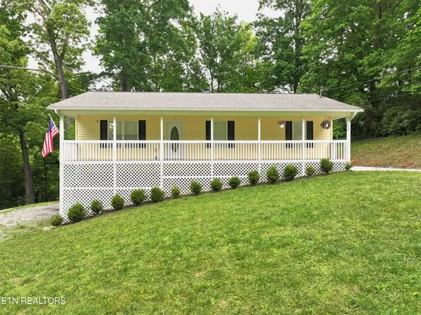 209 Summit Dr, Speedwell, TN 37870
