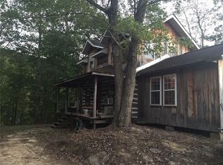 11057 Gillespie Run Rd, Petroleum, WV 26161