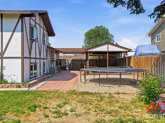 3rd image of 1011 Sonora Ave