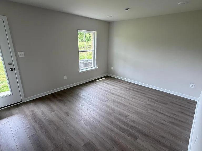 368 Mingo Way — Photo 5