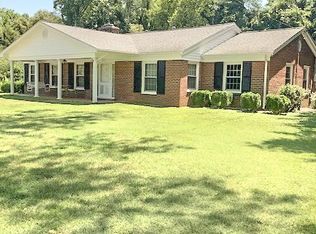 1403 Whittle Rd, Martinsville, VA 24112