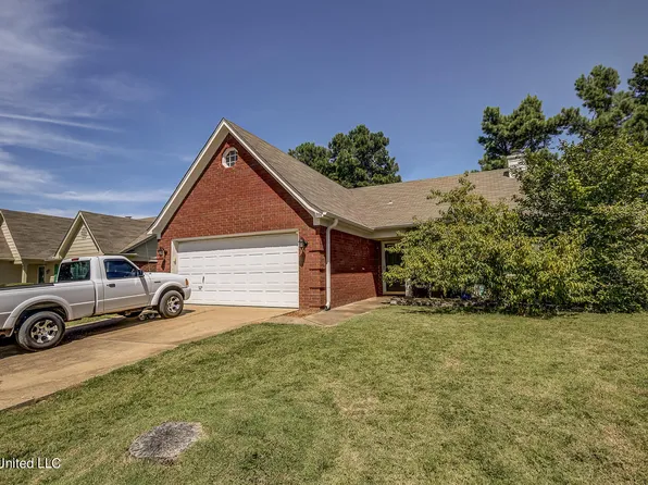 1964 Thomas St, Horn Lake, MS 38637