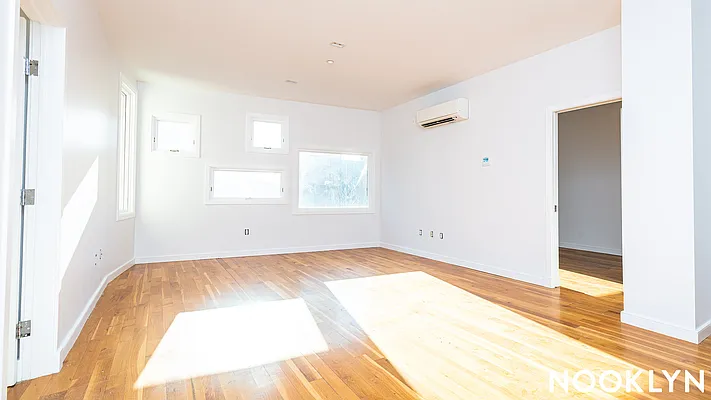 Rented by Nooklyn NYC LLC | media 38