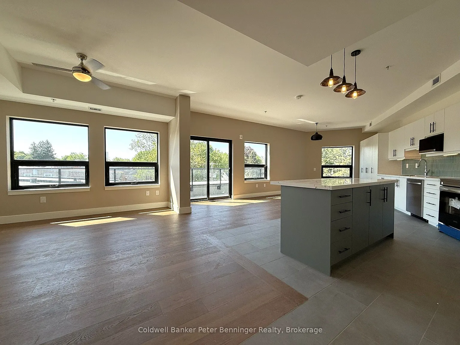 2 bed, $4,900 — Photo 2