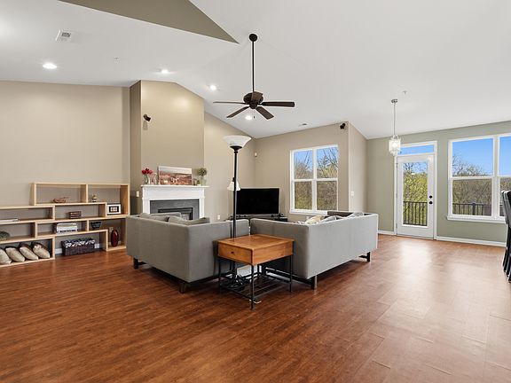 3rd image of 3201 Asher Rd