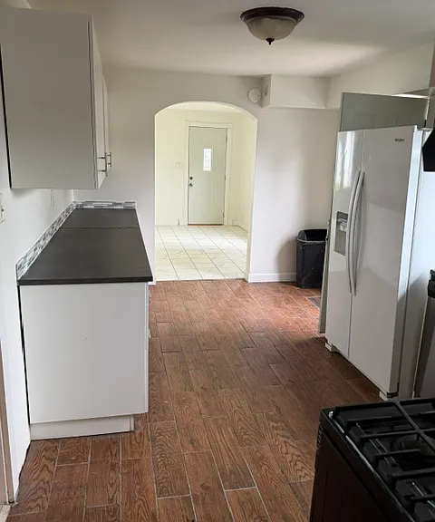 259 N Jackson Ave — Photo 5