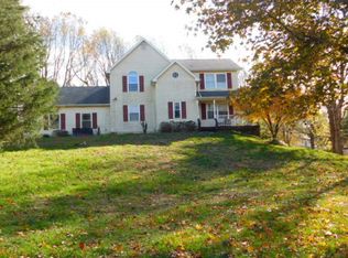 40 S View Dr, Huntingtown, MD 20639