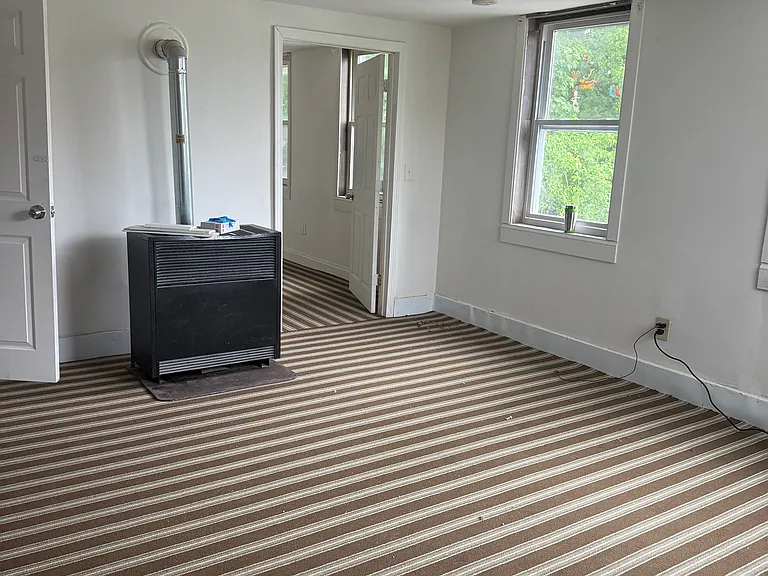 875 1/2 Main St #1 — Photo 13